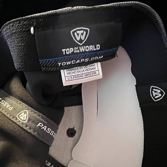 Top of the World Ole Miss Performance Fitted Charcoal Icon Hat NWT OS - Picture 2 of 3